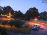 04 : 00