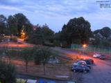 21 : 00