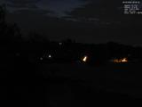 22 : 00
