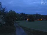 04 : 32
