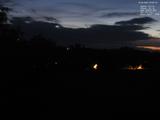 22 : 00