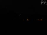 22 : 00