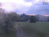 21 : 04
