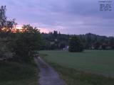 21 : 04