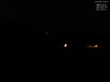 03 : 00