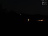 03 : 32