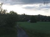 19 : 44