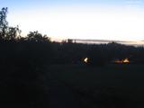 22 : 00