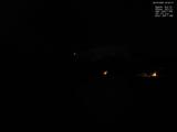 23 : 04