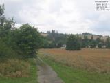 09 : 40