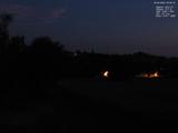03 : 32