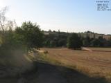 19 : 04