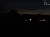 22 : 00