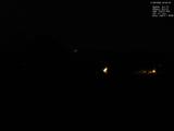 23 : 04