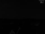 23 : 04