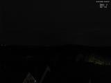 03 : 00