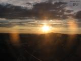 06 : 00
