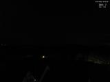 02 : 00
