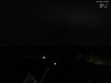 22 : 08