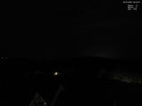 02 : 04