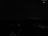 03 : 04