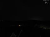 03 : 20