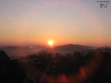 05 : 40