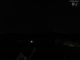 03 : 04