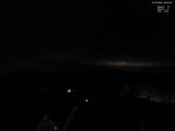 02 : 00