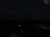 22 : 04
