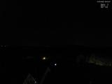 23 : 00