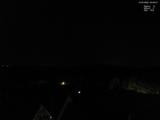 23 : 08