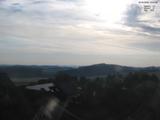 07 : 00