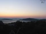 04 : 48