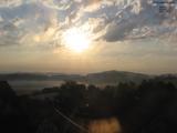 06 : 00