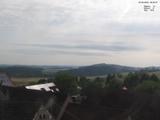 09 : 00