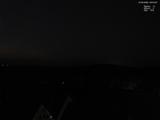 03 : 00