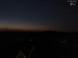 03 : 40