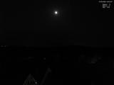 04 : 00