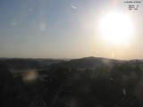 07 : 00
