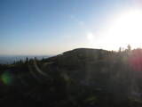 19 : 44