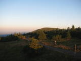 06 : 00