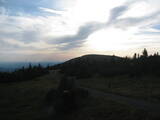 18 : 48