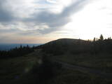 19 : 08