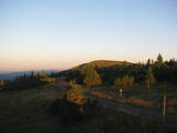 06 : 00