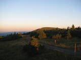 06 : 00